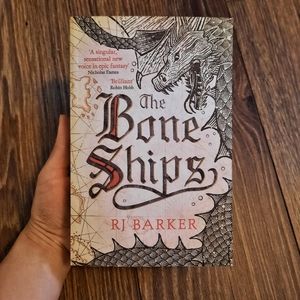 The Broken Binding: The Bone Ships by R J Barker